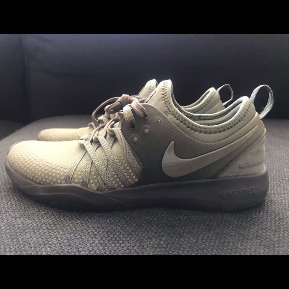 Nike Free TR 7 Shield Women's Training Shoe